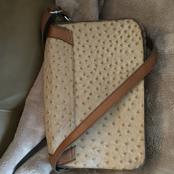 Merona Crossbody Bag - Picture 2 of 9